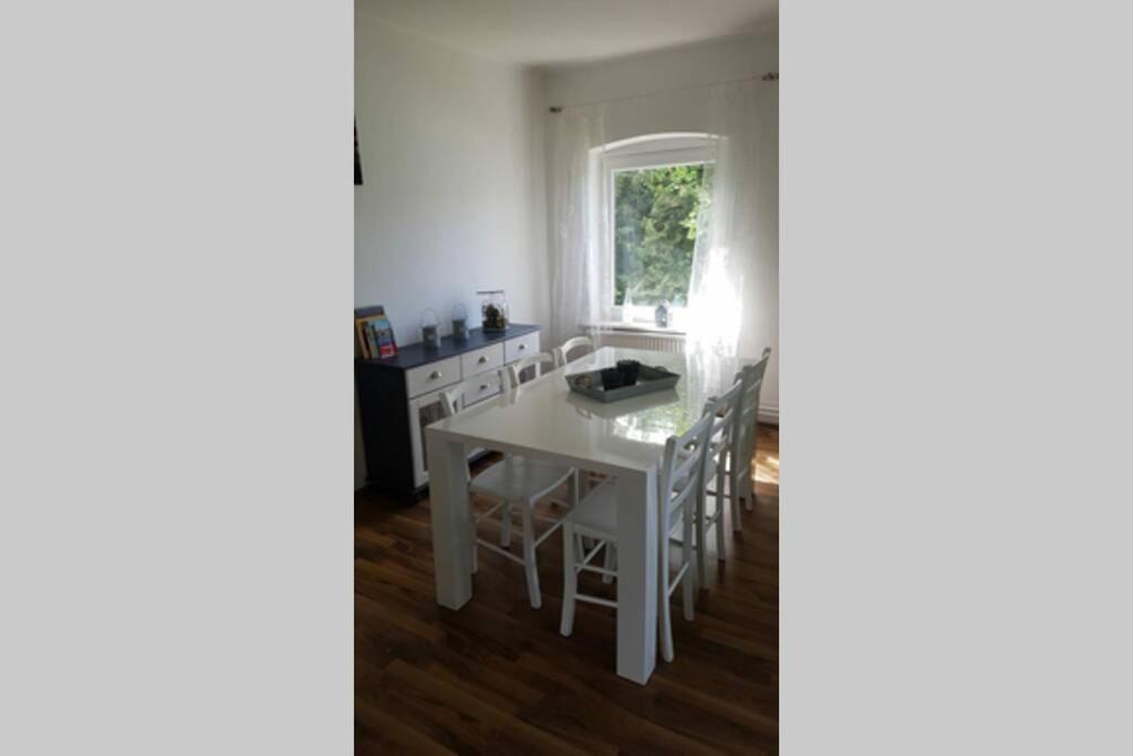 Gemuetliche Haushaelfte Mit Garten Und Terrasse Flensburgo Exterior foto